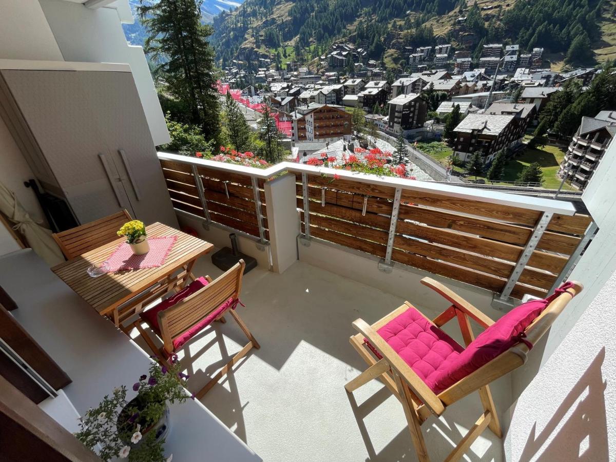 Haus Oasis Apartment Zermatt Bagian luar foto