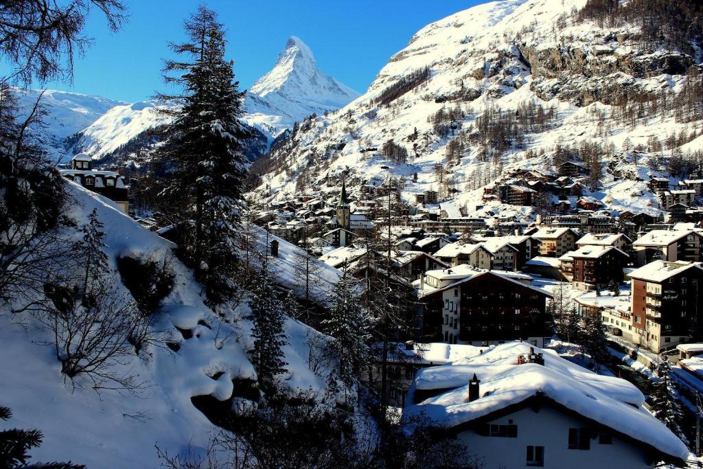 Haus Oasis Apartment Zermatt Ruang foto